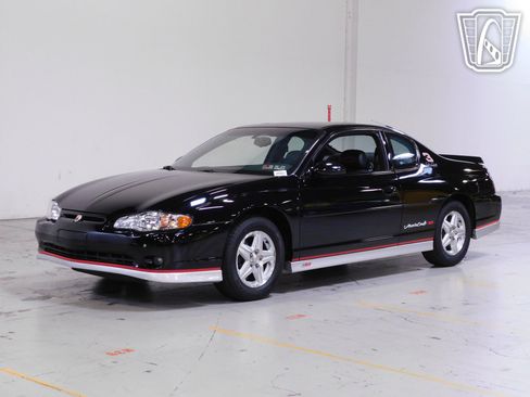 Used 2002 Chevrolet Monte Carlo SS w/ Pace Car Replica Pkg image 2