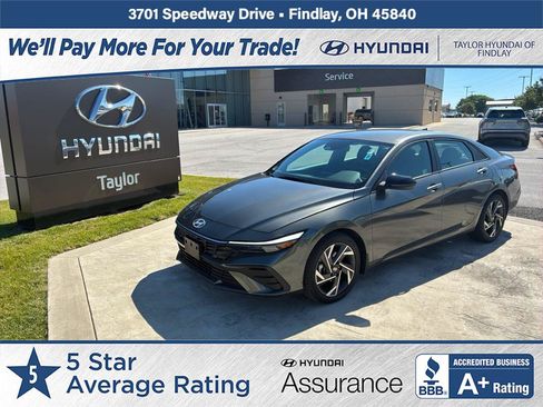 Certified 2025 Hyundai Elantra Sport FWD image 1