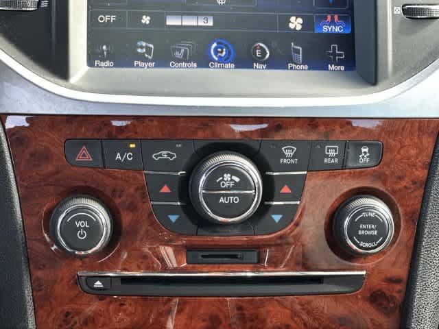 Used 2014 Chrysler 300 AWD w/ Driver Convenience Group image 14