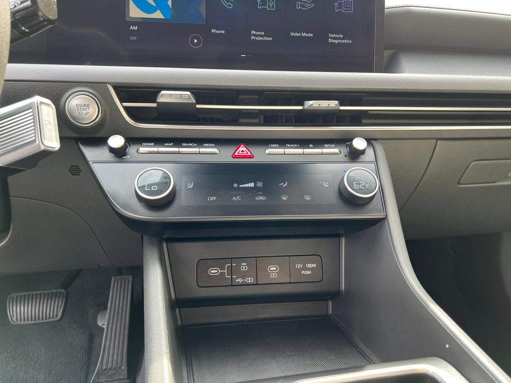 Used 2025 Hyundai Sonata SEL FWD image 17