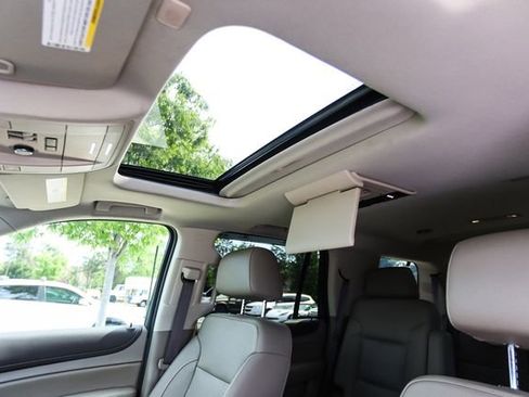 Used 2019 GMC Yukon SLT w/ Open Road Package image 37