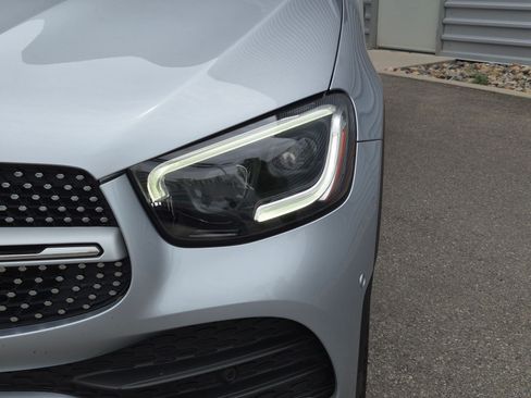 Used 2021 Mercedes-Benz GLC 300 4MATIC Coupe image 10