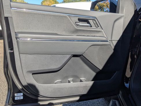 New 2026 GMC Sierra EV Elevation image 17