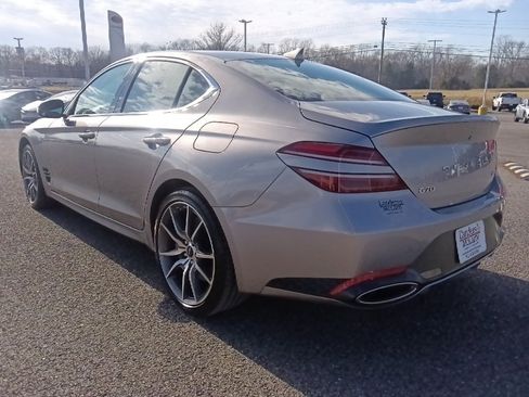 Used 2024 Genesis G70 2.5T image 5