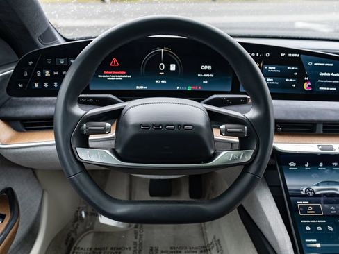Used 2022 Lucid Air Grand Touring AWD/4WD image 13