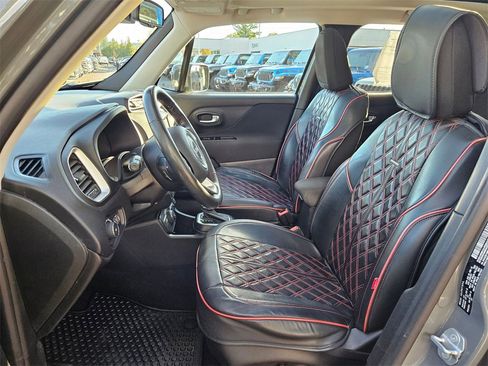 Certified 2021 Jeep Renegade Latitude w/ Luxury Group I image 12