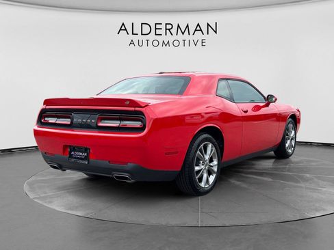 Used 2020 Dodge Challenger SXT AWD/4WD image 5