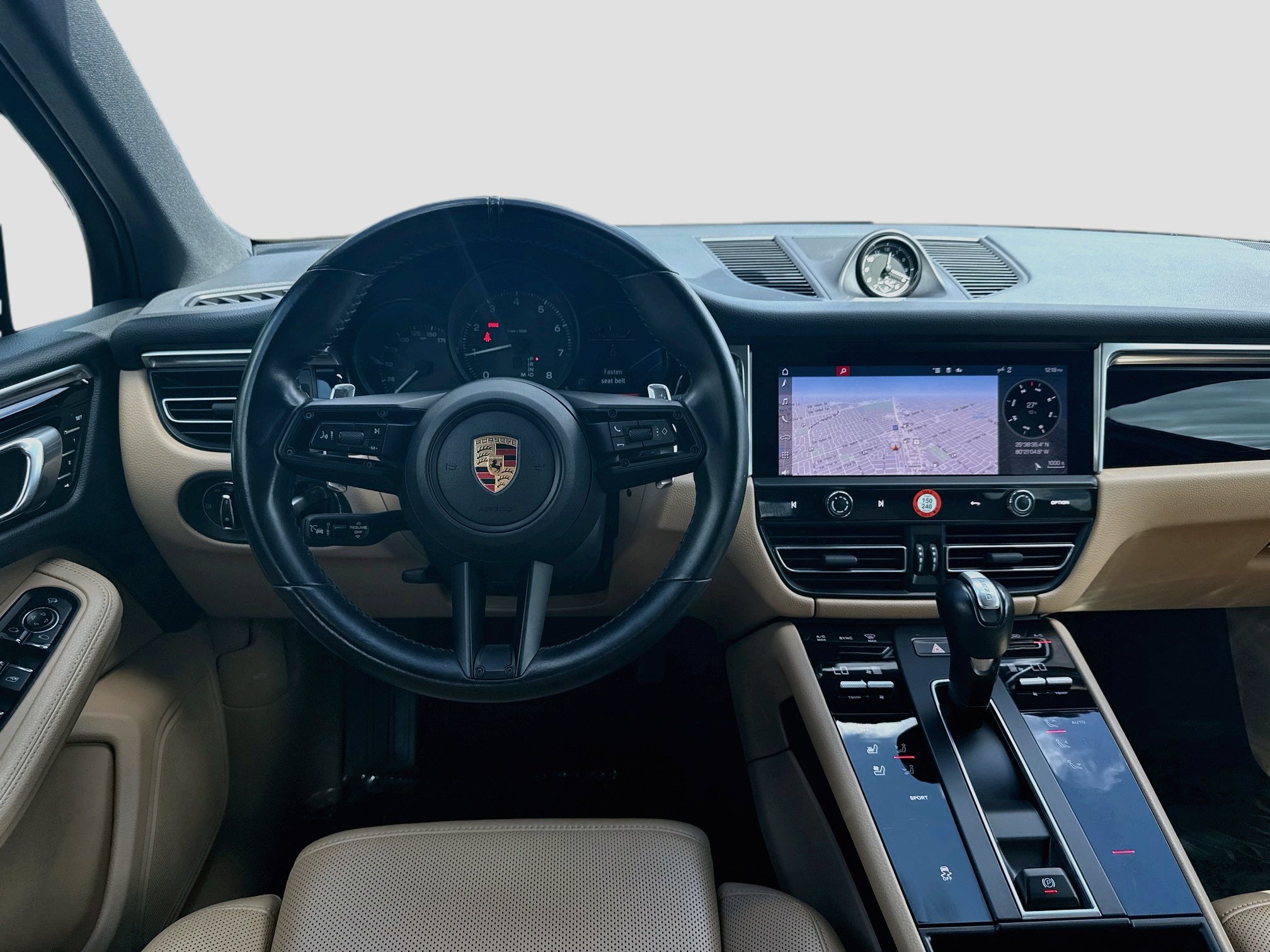 Used 2023 Porsche Macan Turbo AWD/4WD image 21