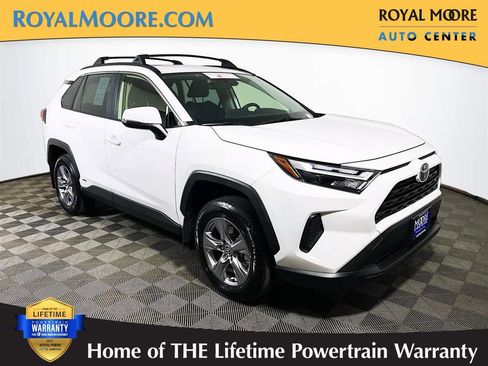 Certified 2025 Toyota RAV4 XLE w/ Convenience Package AWD/4WD image 1