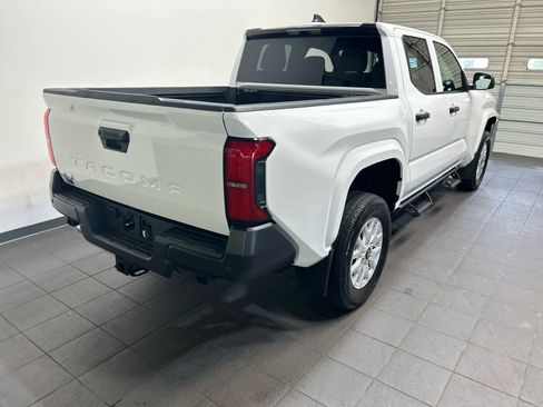 Used 2024 Toyota Tacoma SR w/ SR Upgrade Package AWD/4WD image 3