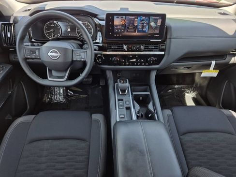 Certified 2026 Nissan Pathfinder SV FWD image 21