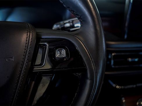 Used 2022 Lincoln Aviator Reserve w/ Equipment Group 201A image 12