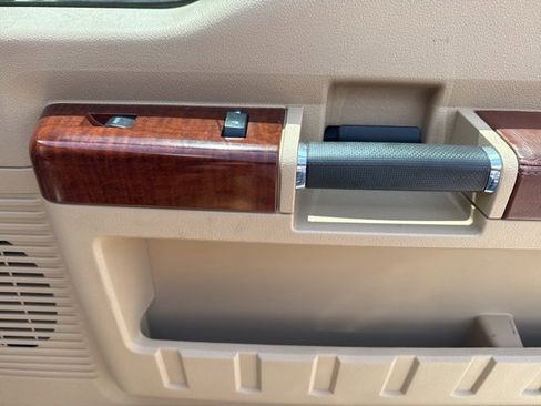 Used 2013 Ford F350 King Ranch image 11