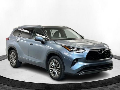 Certified 2022 Toyota Highlander Platinum image 8