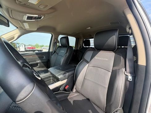 Used 2021 RAM 4500 Laramie AWD/4WD image 12