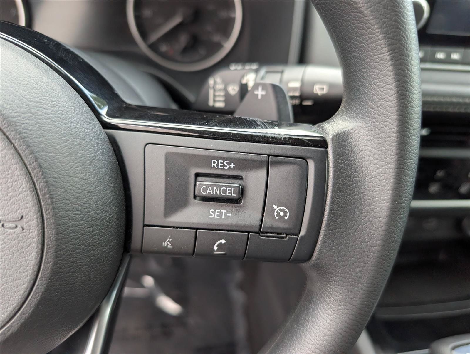 Used 2021 Nissan Rogue S AWD/4WD image 19