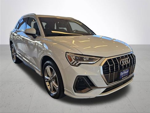 Used 2020 Audi Q3 2.0T Premium Plus w/ Premium Plus Package image 5