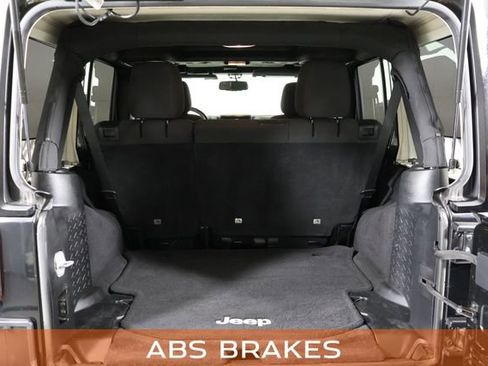 Used 2015 Jeep Wrangler Unlimited Sport w/ Quick Order Package 24S AWD/4WD image 15