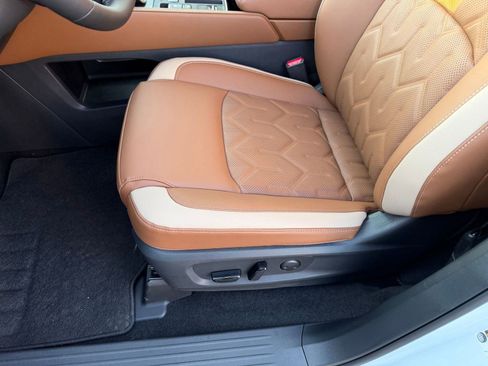 New 2026 Nissan Pathfinder Platinum w/ Cargo Package FWD image 13