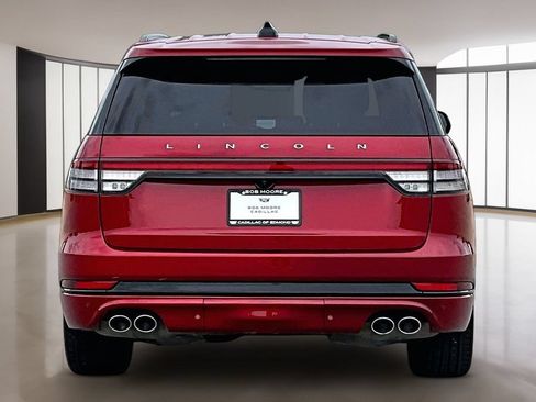 Used 2025 Lincoln Aviator Reserve w/ Equipment Group 201A AWD/4WD image 4