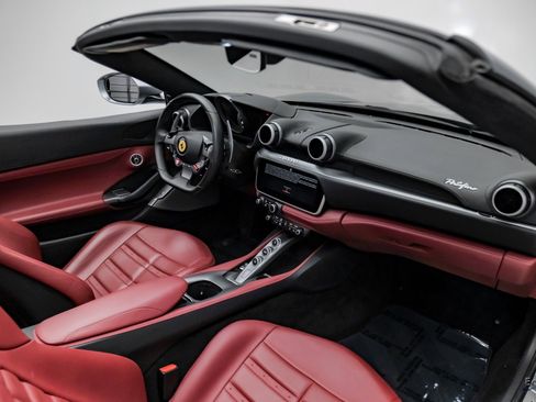 Used 2019 Ferrari Portofino image 61