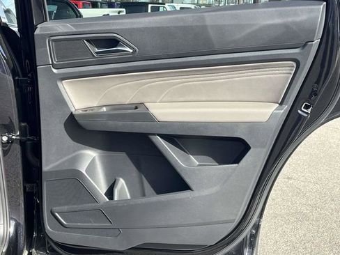 Used 2022 Volkswagen Atlas Cross Sport SE image 23