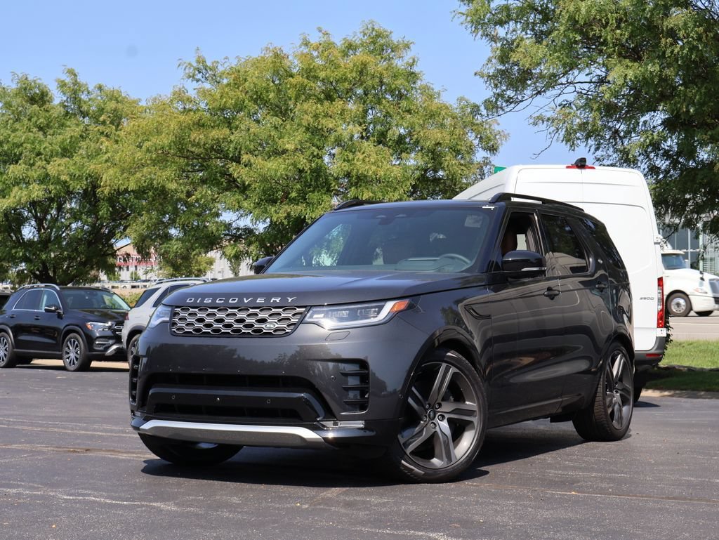 New 2026 Land Rover Discovery Limited Edition AWD/4WD image 1