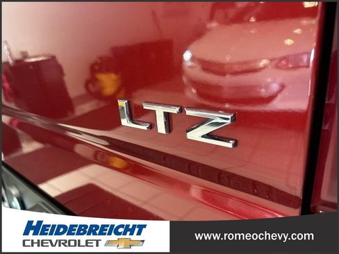Certified 2022 Chevrolet Silverado 1500 LTZ AWD/4WD image 38