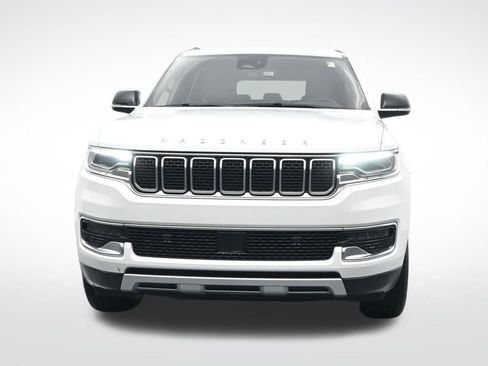 Used 2024 Jeep Wagoneer Series II w/ Flexible Seating Group image 2