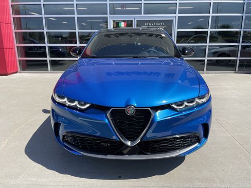 Used 2024 Alfa Romeo Tonale Ti image 3