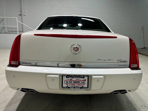 Used 2011 Cadillac DTS Platinum FWD image 6