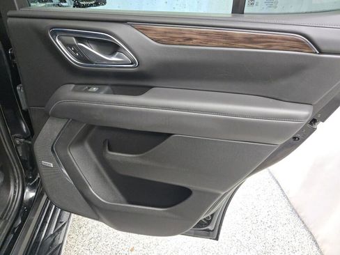 Used 2022 Chevrolet Tahoe LT w/ Luxury Package image 10