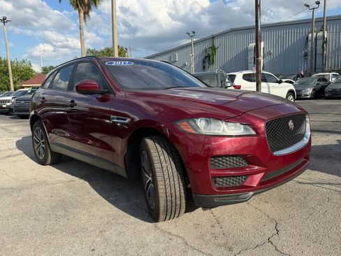 Used 2017 Jaguar F-PACE Premium AWD/4WD image 3