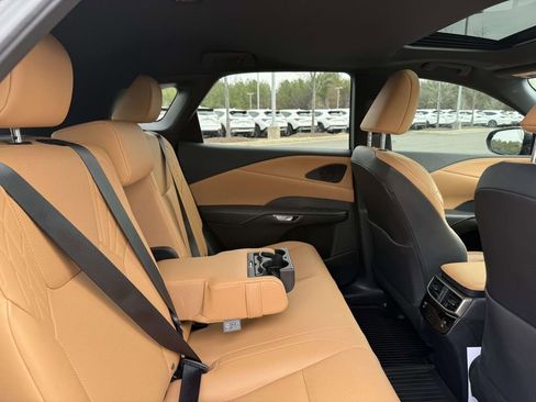 Used 2023 Lexus RX 350 Premium image 17