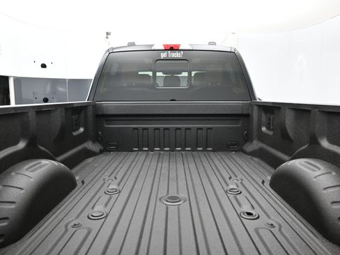 Used 2024 Ford F350 Platinum w/ FX4 Off-Road Package image 7