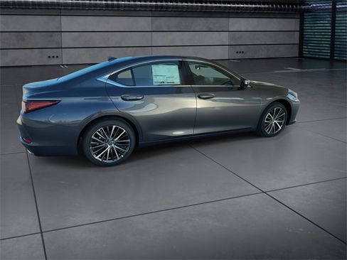 New 2025 Lexus ES 350 w/ Premium Package image 8