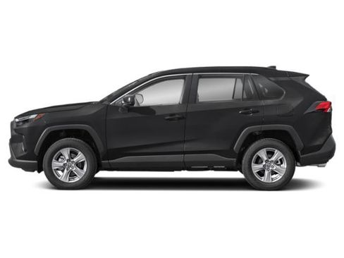 Used 2025 Toyota RAV4 LE AWD/4WD image 3