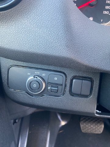 Used 2025 Mercedes-Benz Sprinter 2500 image 21