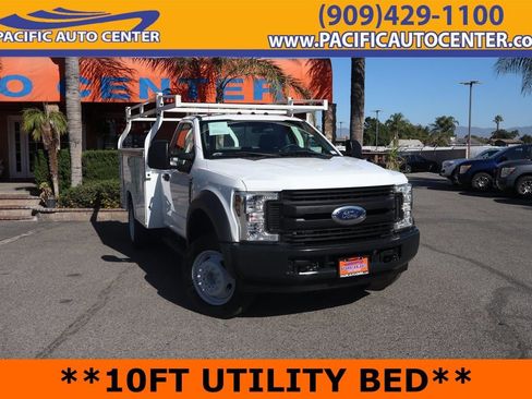 Used 2018 Ford F550 2WD Regular Cab Super Duty image 1