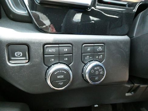 New 2026 GMC Sierra 1500 Elevation w/ Elevation Premium Package AWD/4WD image 24