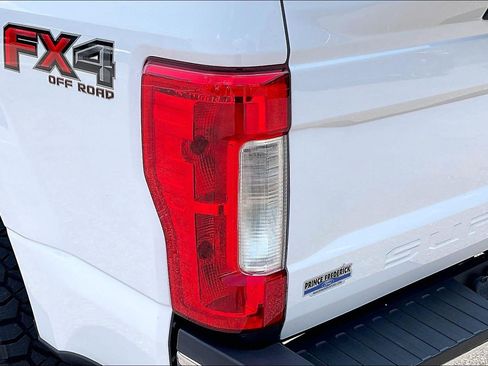 Used 2018 Ford F250 XL w/ Power Equipment Group AWD/4WD image 29