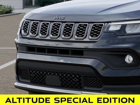 New 2026 Jeep Compass Latitude AWD/4WD image 11