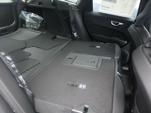 Used 2026 Volvo XC60 B5 Ultra w/ Protection Package Premier image 28