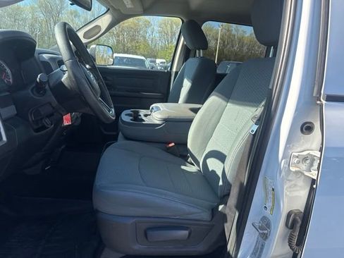 Used 2016 RAM 2500 Tradesman w/ Chrome Appearance Group AWD/4WD image 12