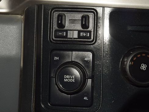 Used 2024 Ford F550 4x4 Crew Cab Super Duty w/ XLT Value Package image 24