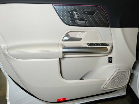 Certified 2025 Mercedes-Benz GLA 250 GLA 250 image 18