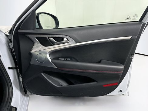 Used 2023 Genesis G70 2.0T w/ Sport Prestige Package image 34