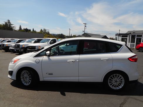 Used 2015 Ford C-MAX Energi SEL FWD image 2