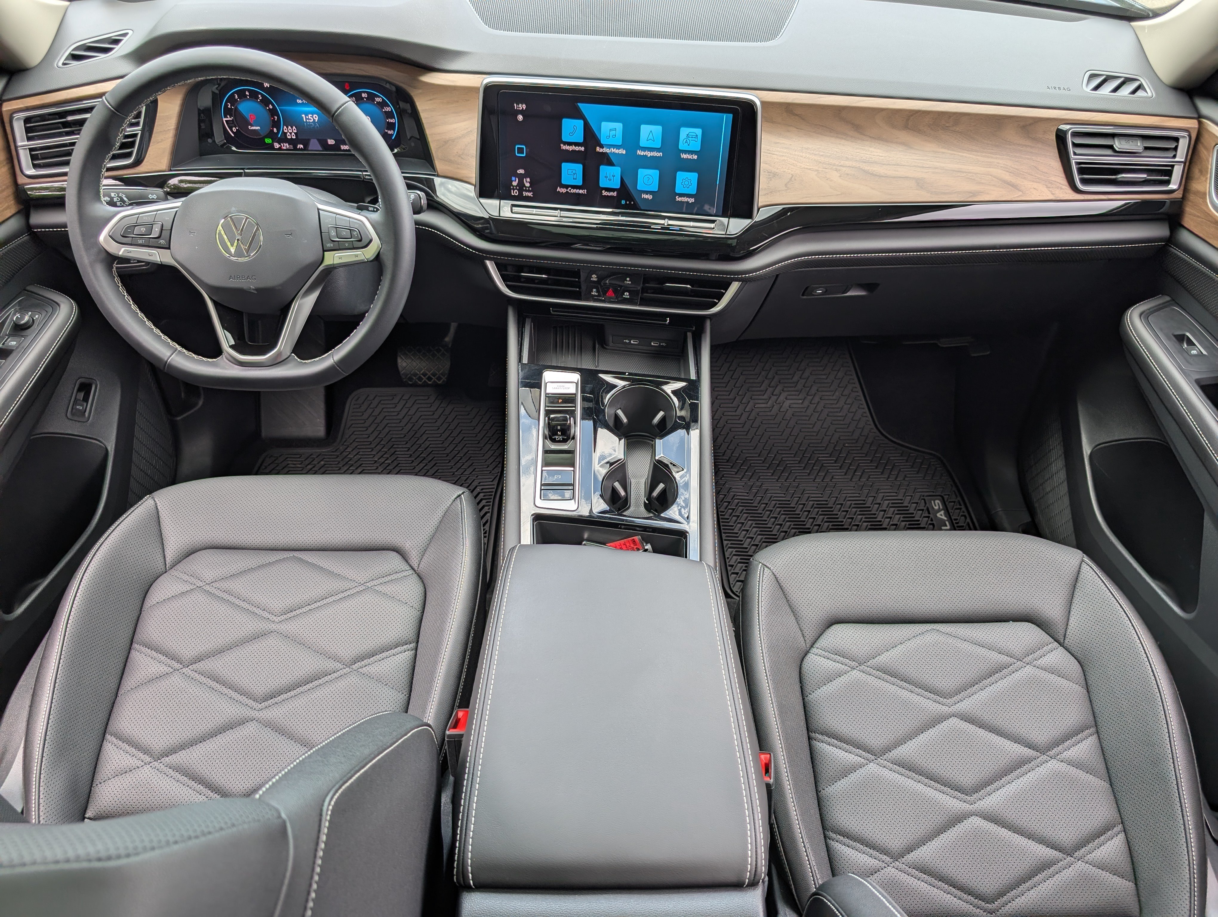 Used 2026 Volkswagen Atlas SE w/ Panoramic Sunroof Package FWD image 27