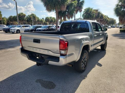 Used 2023 Toyota Tacoma SR5 w/ Technology Package RWD image 3